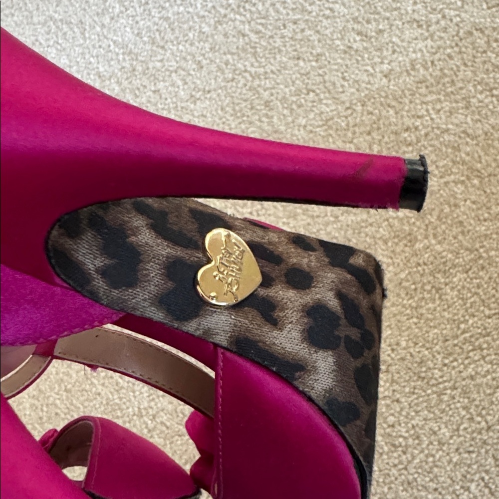 🎀 Pink Satin Candee T-Strap Bow Heels 🎀 - Picture 10 of 14
